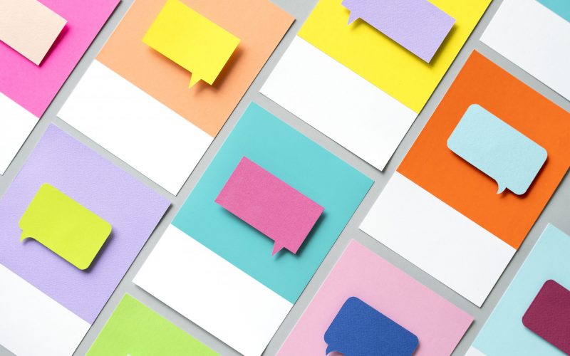 Paper craft art of speech bubble icon